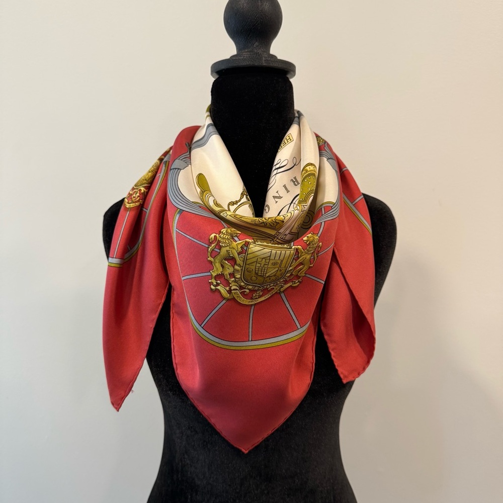 Hermes Silk Scarf 90 Carré Gold Red Equestrian Hand Rolled Made in France - Picture 9 of 10